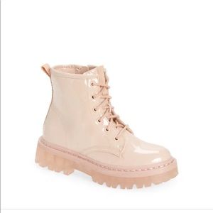 Kids girls Steve Madden boots. New in box. Size 6